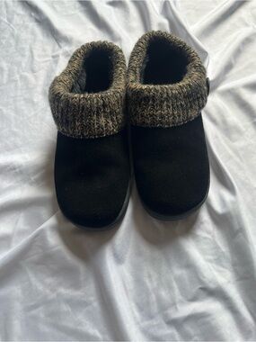 Clarks Black Sweater Design Slippers 7